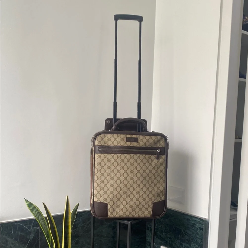 Gucci Carry On Small Luggage 2022 - Picture 1 of 15